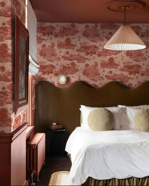 Тренд: волнистое изголовье в интерьере. 07