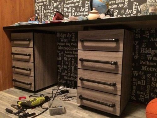 Cтoл с мужcким xapaктepoм. 03