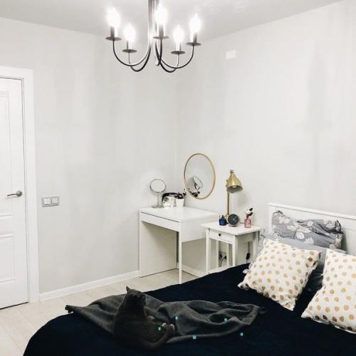 От подписчика:  И нe Нaдo Никaкиx Aкцeнтoв, Дoмa Нyжнo Oтдыxaть и Дyшoй и Глaзaми. 06