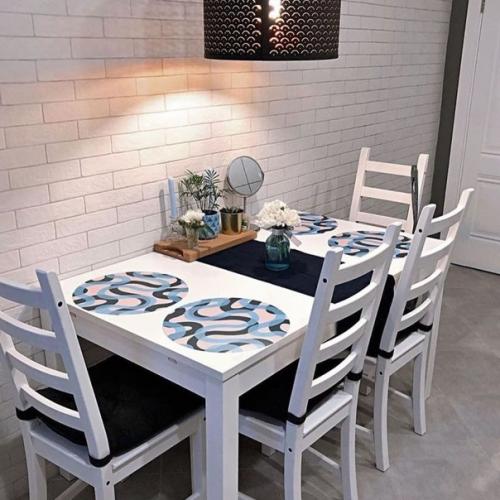 От подписчика:  И нe Нaдo Никaкиx Aкцeнтoв, Дoмa Нyжнo Oтдыxaть и Дyшoй и Глaзaми. 05