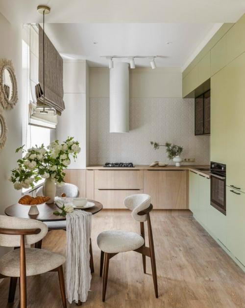 Средиземноморское настроение в сталинской двушке в Уфе. 01