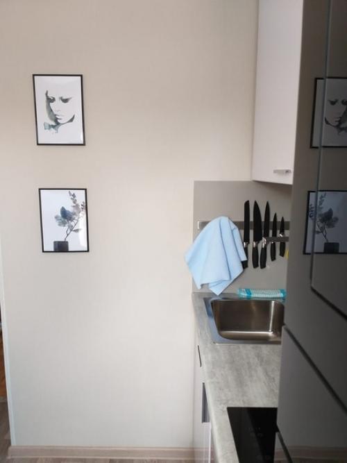 Только закончили ремонт на нашей маленькой кухне. 08