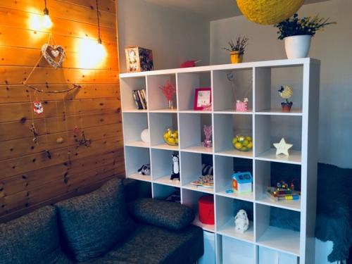 Да, почти все из икеа. 03