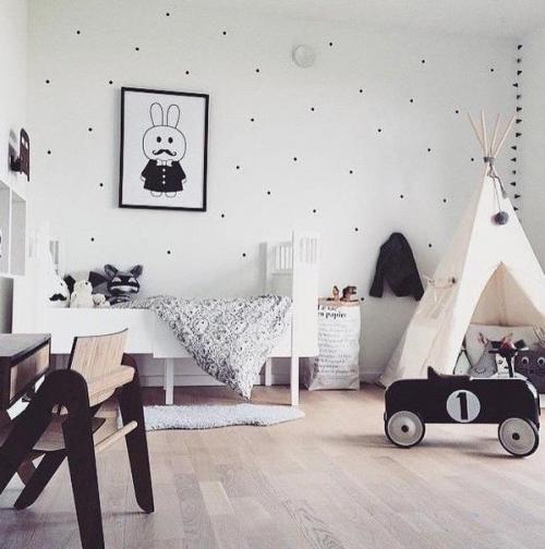 А детские комнаты в черно-белом цвете.