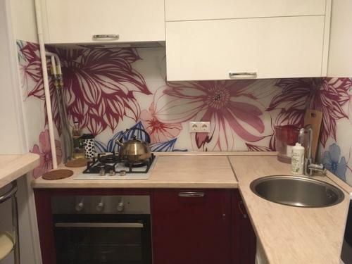 Хочу показать нашу скромную, маленькую кухню!