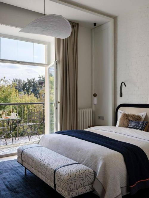 Дореволюционная квартира с современным звучанием. 01