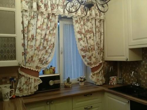 Оцените, как мы обновили нашу маленькую кухню. 06