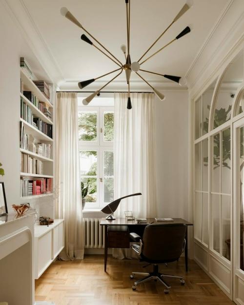 Квартира в историческом доме для семьи с ребенком и собакой. 06