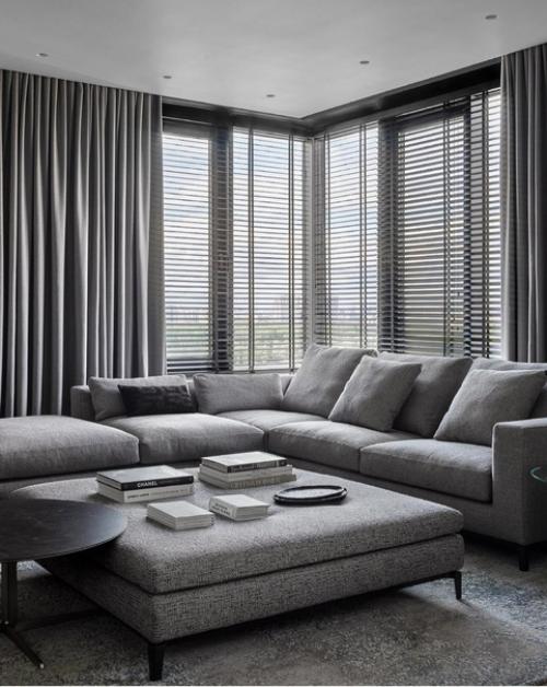 Минималистичный интерьер. В спокойных тонах, а все детали выглядят максимально графично. 04