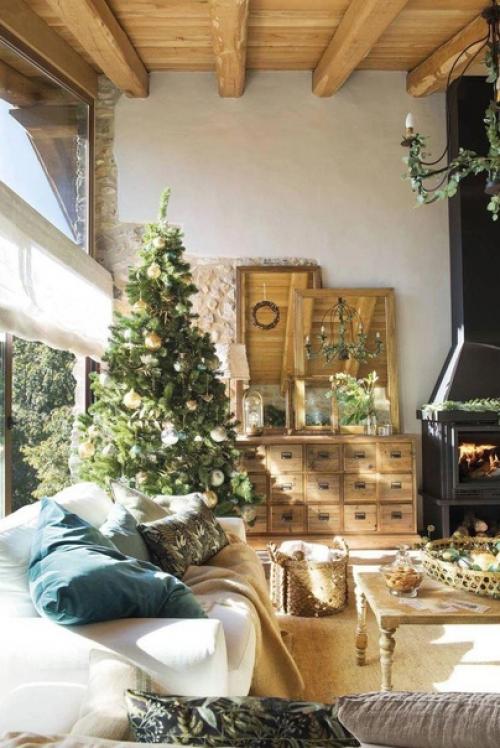 Самые красивые варианты оформления новогодних елочек. 04