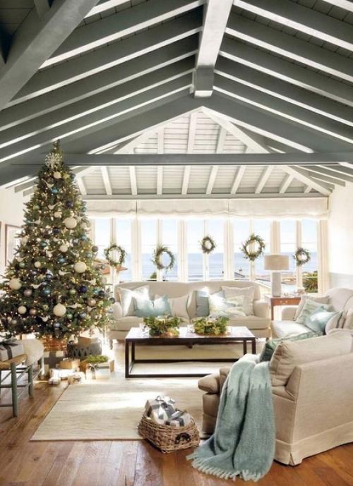 Самые красивые варианты оформления новогодних елочек. 05