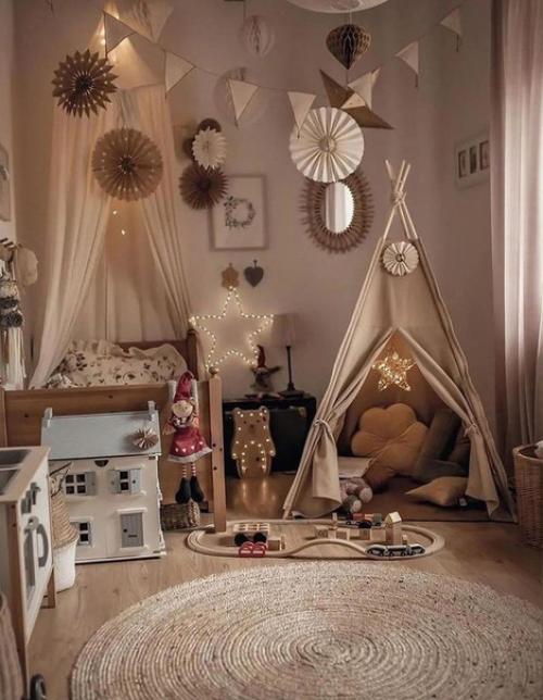 При оформлении этой квартиры.