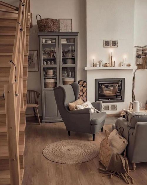 При оформлении этой квартиры. 02