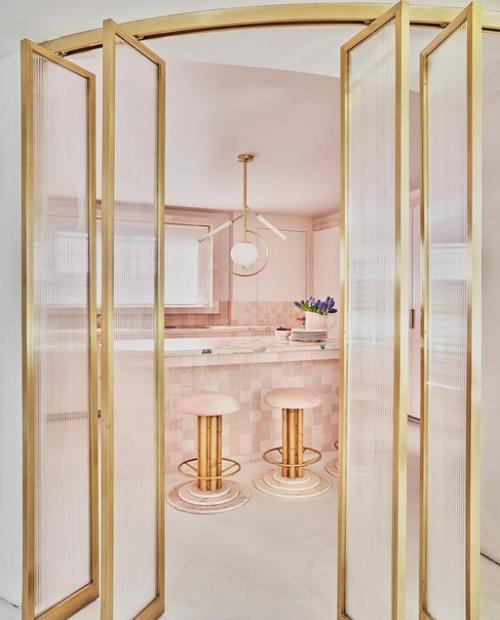 Нереально красивые цвета в интерьере квартиры. 03