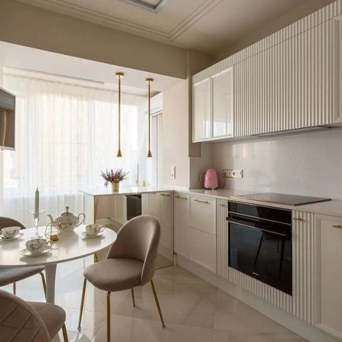 Красивый, легкий и очень стильный интерьер. 01