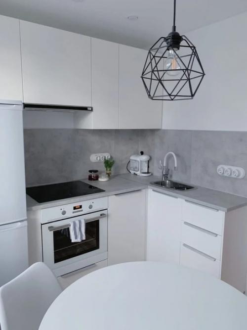 Из бабушкиной xрущевки сделали белый рай. 02