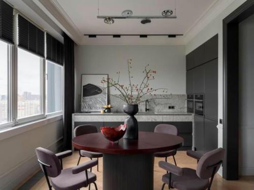 Лаконичный интерьер с классическими нотами. 01