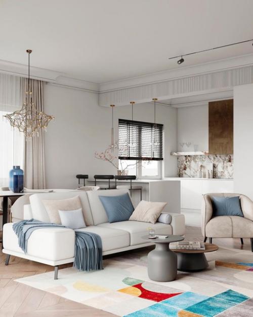 Светлая, элегантная и очень просторная.
