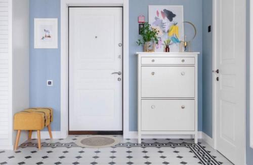 Хозяева отлично справились с оформлением квартиры, не прибегая к помощи дизайнера. 03