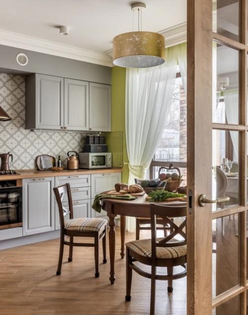 Использование микса стилей в новом доме.