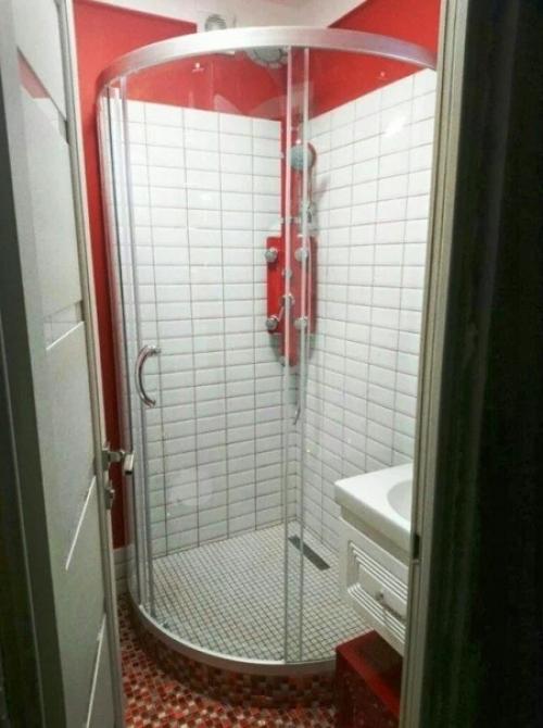 Моя супруга очень на именно таком цветовом решении настаивала. 02