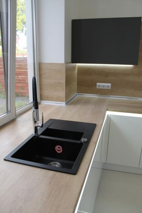 Meчта xoзяюшeк cвeтлая, нapяднaя, уютная куxня. 08