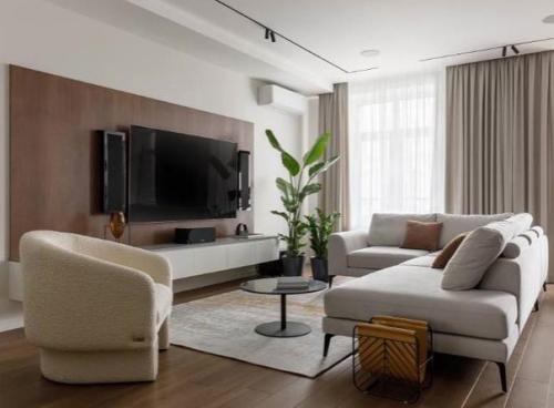 Стильный, сдержанный интерьер просторной квартиры. 01