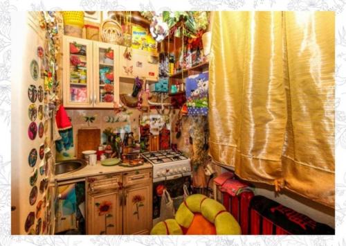 Сколько позитива, какая цветущая душа у владельца квартиры! 01