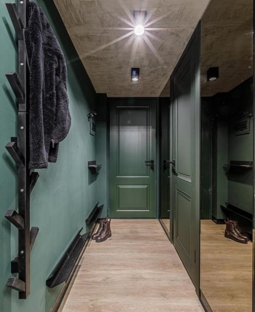 В этой квартире сделали дизайн, который выгодно отличается от других. 02