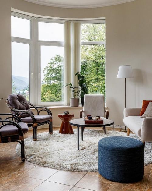 За окнами этой квартиры чудесные пейзажи. 01