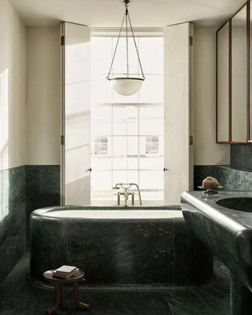 Трёхуровневый таунхаус с историей. 09