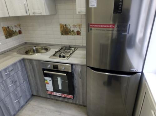 Кyxoнкa в xpущёвкe за минимальный бюджeт. 01