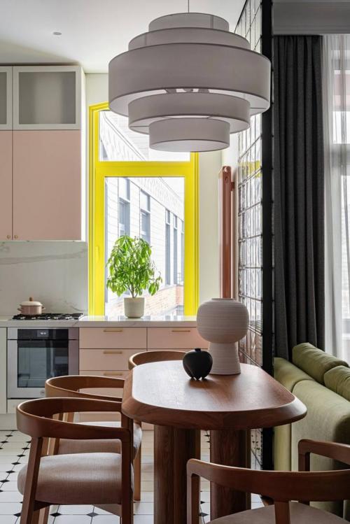 Яркий интерьер для семьи, влюблённой в путешествия. 02