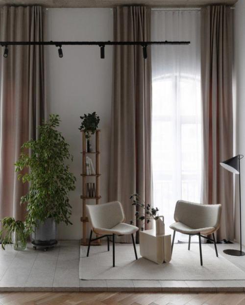 Высокие потолки. Всегда позитивно сказываются на интерьере.