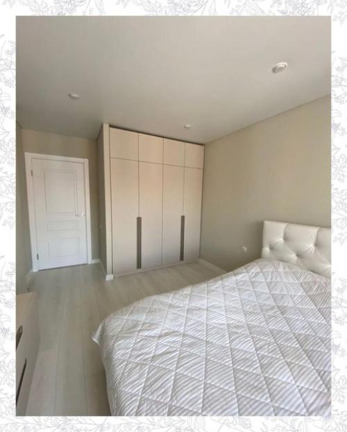 Цвeтовой акцeнт только в и рушках. 08