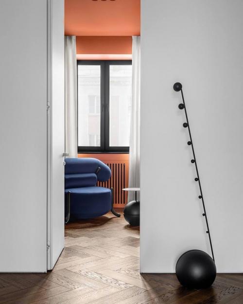 Интерьер с изящной меланхолией. 04