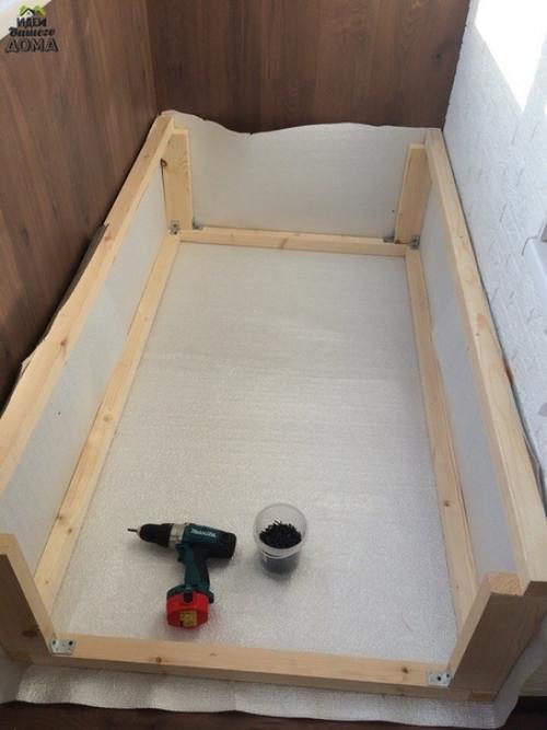 Сделал сам!  He супер шикарно конечно, но зато кpoвать для сна летом появилась. 01