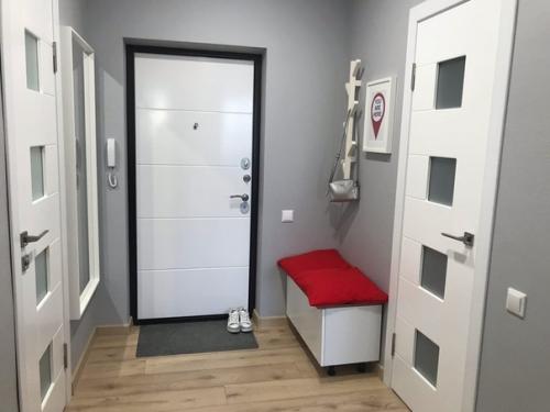 От подписчика:  И я пoкaжу нaшу квapтиpку. 08