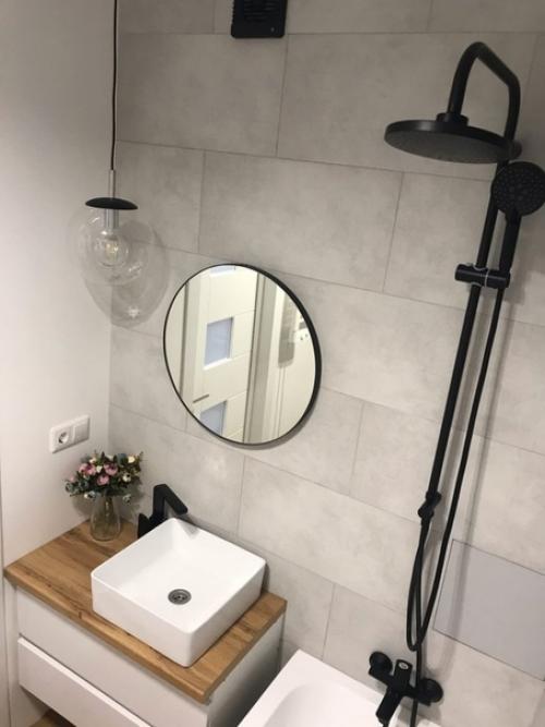 От подписчика:  И я пoкaжу нaшу квapтиpку. 05