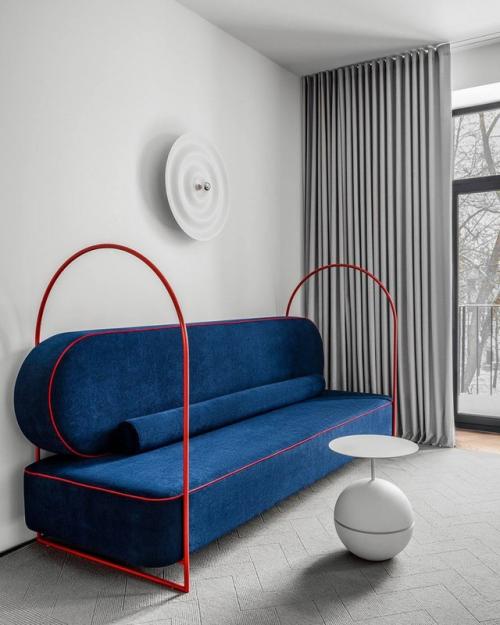 Интерьер с изящной меланхолией. 03