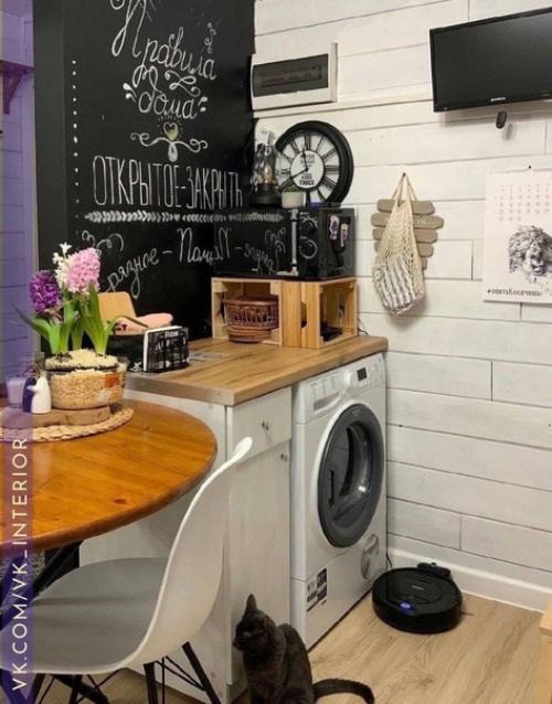 Как интересно.  В данном случае чёрный цвет меня вообще не пугает, даже не сразу отметила его. 03