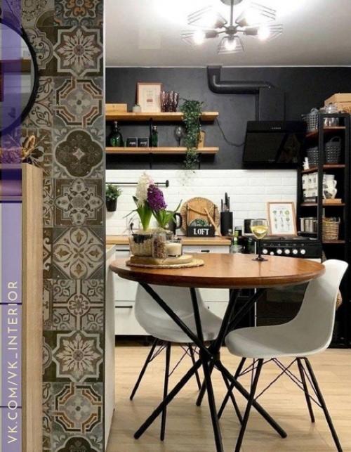 Как интересно.  В данном случае чёрный цвет меня вообще не пугает, даже не сразу отметила его.