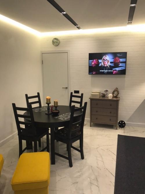 Вот такое оформление у нашей кухни получилось. 04