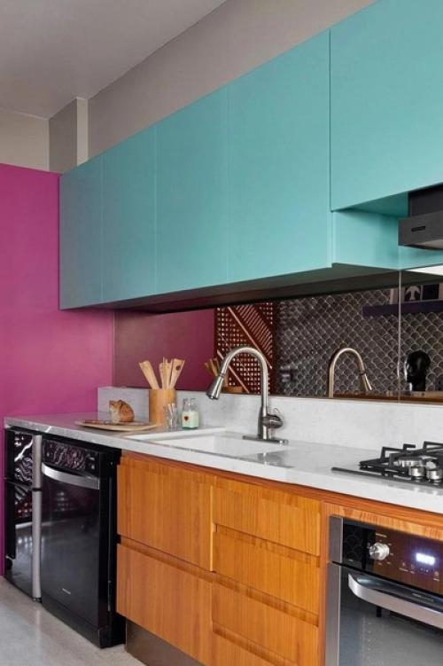 Яркая, необычная квартира. 05