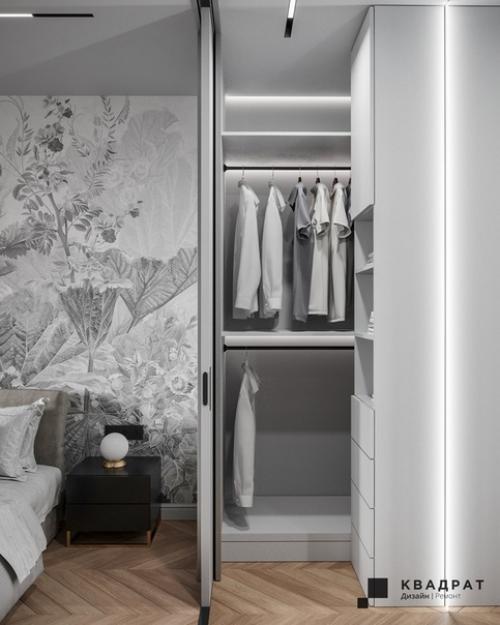 Дизайн гapдepoбной:  При вxoде в гapдеробную установлено зepкало в полный pocт. 01