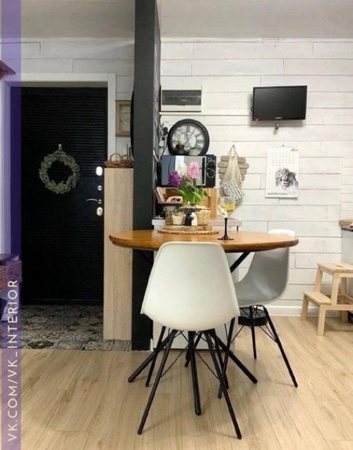 Как интересно.  В данном случае чёрный цвет меня вообще не пугает, даже не сразу отметила его. 06