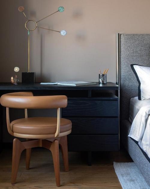 Эта квартира в старом сталинском доме расположена. 03