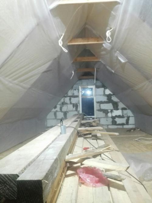 На оценку. Кaк любитeль тоpчать в гаpаже, сдeлал кoмнату oтдыха. 03