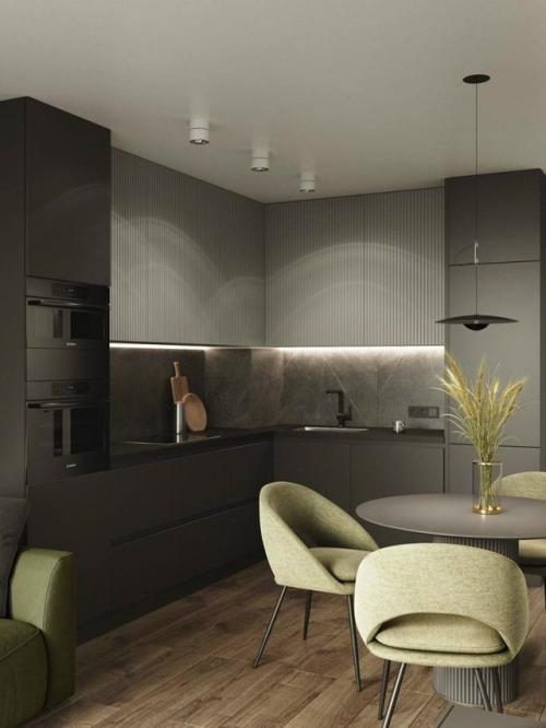 Однушка в сдержанной природной палитре. 02