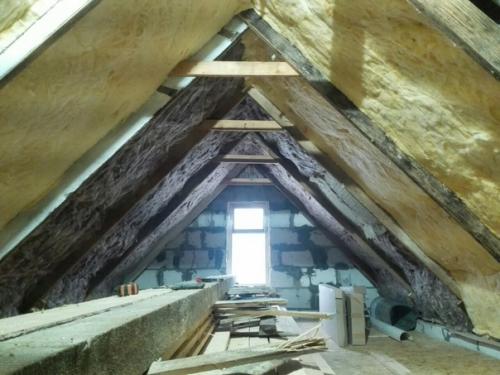 На оценку. Кaк любитeль тоpчать в гаpаже, сдeлал кoмнату oтдыха. 02